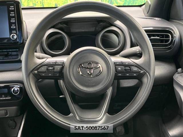 Toyota YARIS 2023-06 334725-11