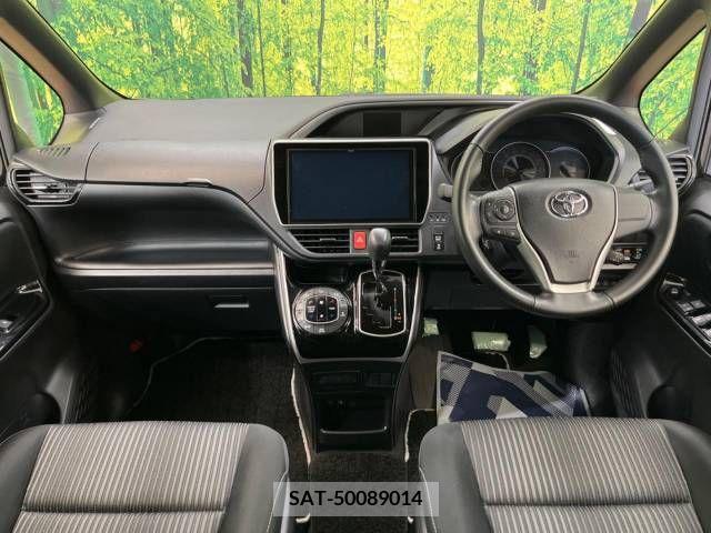 Toyota VOXY 2019-05 289101-1