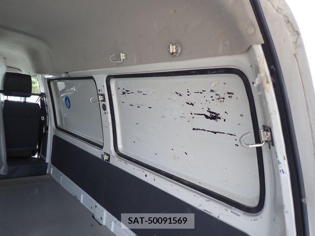 Mazda BONGO VAN 2015-11 378586-20