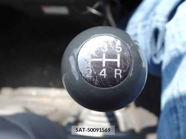 Mazda BONGO VAN 2015-11 378586-12