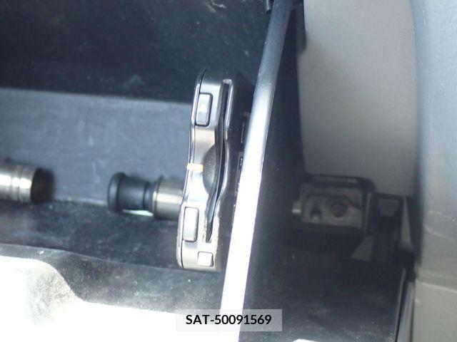 Mazda BONGO VAN 2015-11 378586-11