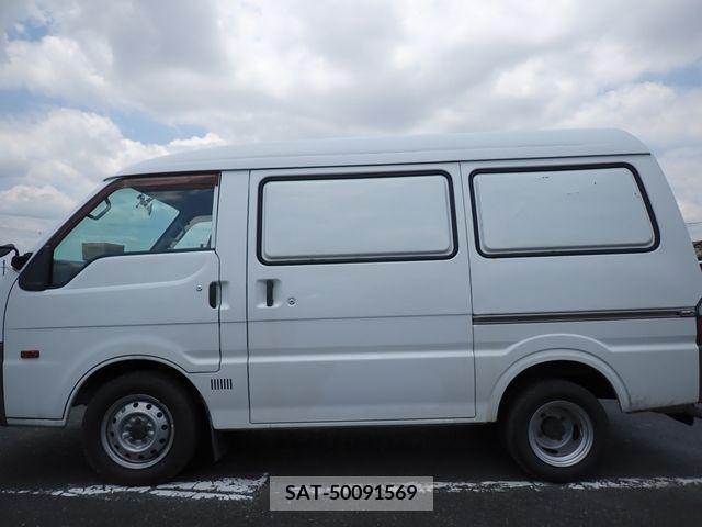 Mazda BONGO VAN 2015-11 378586-6