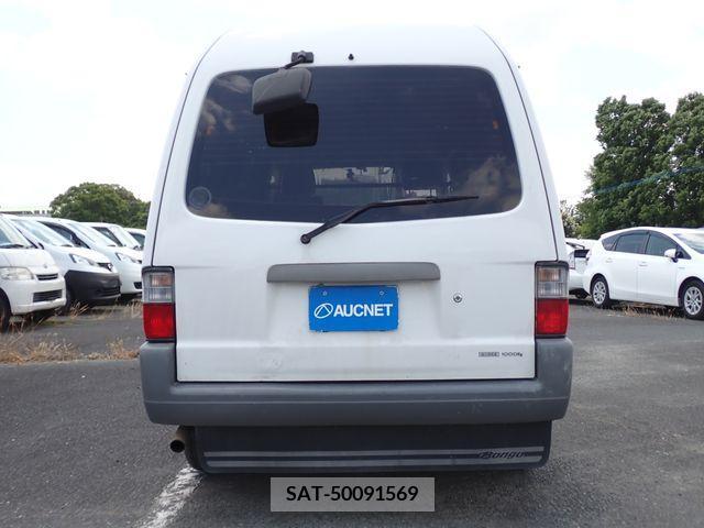 Mazda BONGO VAN 2015-11 378586-5