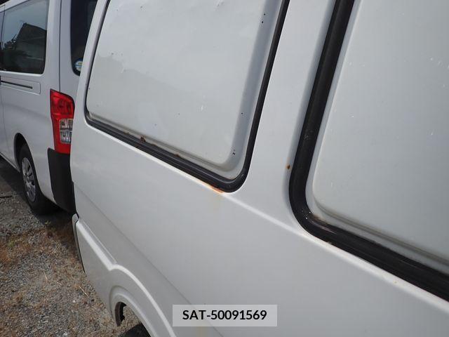 Mazda BONGO VAN 2015-11 378586-25