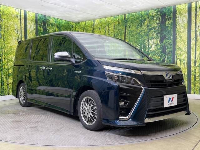 Toyota VOXY HYBRID 2018-08 183547-16
