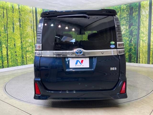 Toyota VOXY HYBRID 2018-08 183547-15