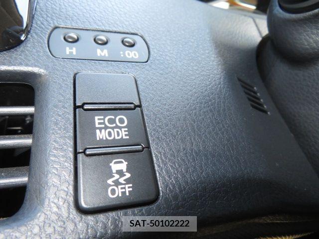 Toyota NOAH 2019-05 321717-17