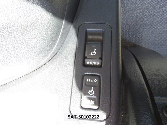 Toyota NOAH 2019-05 321717-5