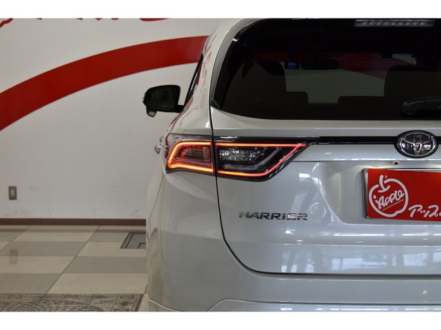 Toyota HARRIER 2014-09 195525-26