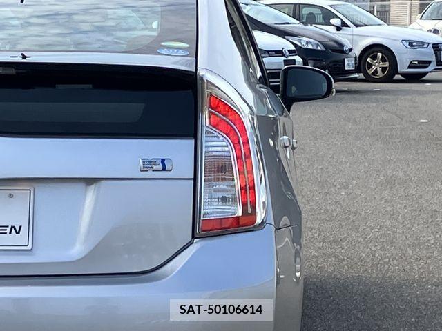 Toyota PRIUS 2013-07 347236-26