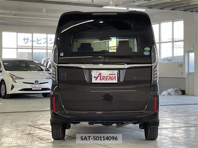 Honda N BOX CUSTOM 2018-05 236403-5