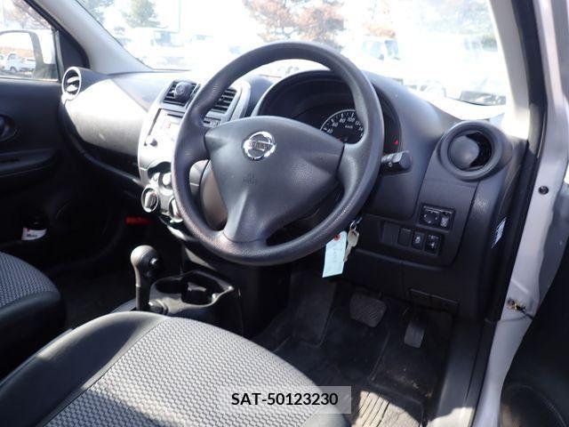 Nissan MARCH 2019-02 209632-8
