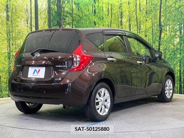 Nissan NOTE 2015-03 365386-17