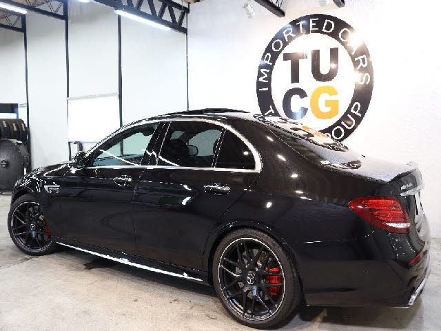 Amg E-CLASS 2018-06 22433-12