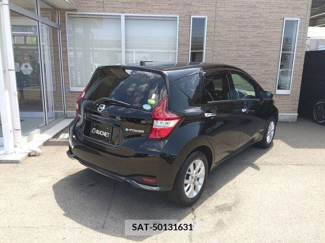 Nissan NOTE 2019-08 365422-1