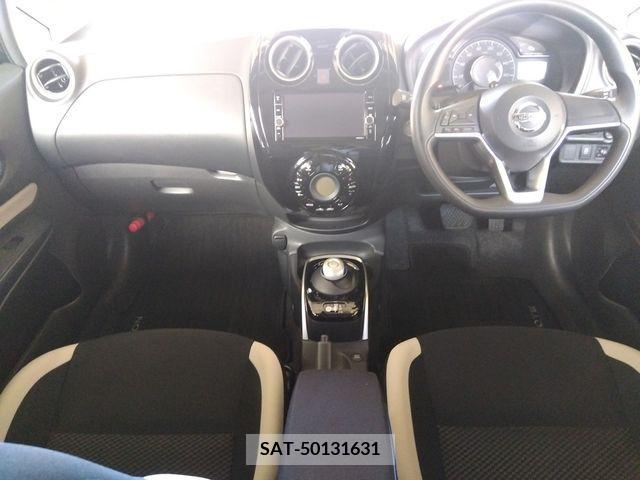 Nissan NOTE 2019-08 365422-4