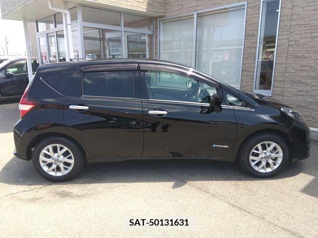 Nissan NOTE 2019-08 365422-2