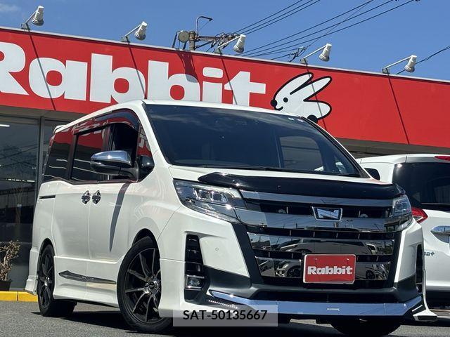 Toyota NOAH 2019-07 321640-0