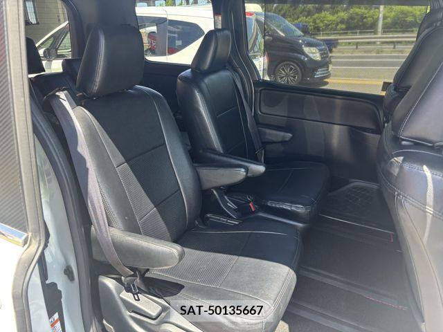 Toyota NOAH 2019-07 321640-18