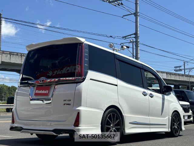 Toyota NOAH 2019-07 321640-9