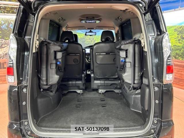 Nissan SERENA 2019-02 284182-10