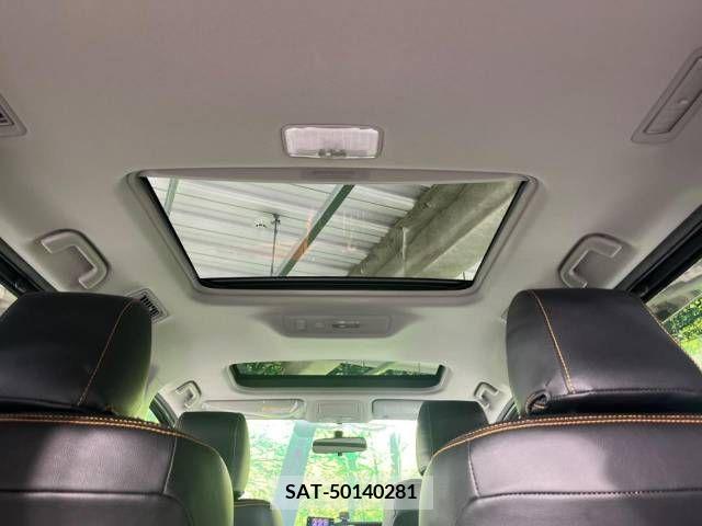 Toyota VOXY 2014-07 370422-2