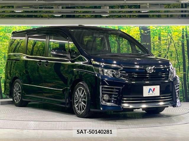 Toyota VOXY 2014-07 370422-17