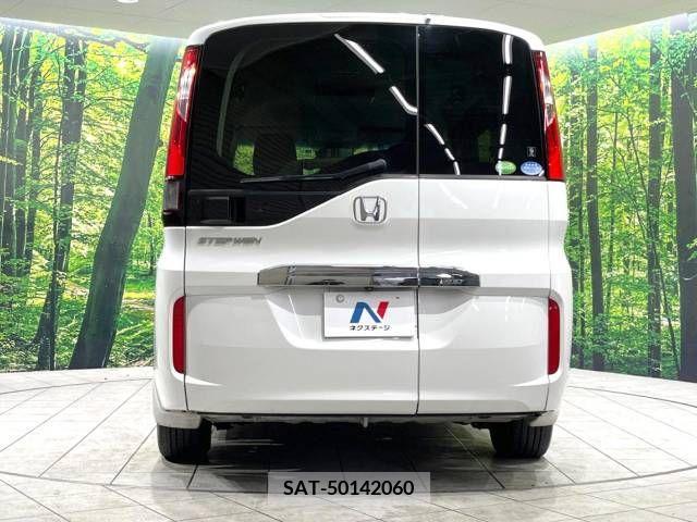 Honda e 2017-10 224601-16