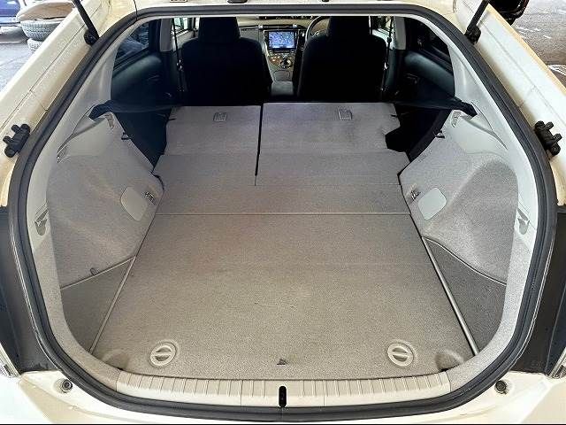 Toyota PRIUS 2014-11 22889-13