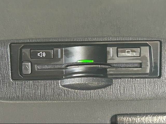 Toyota PRIUS 2014-11 22889-8