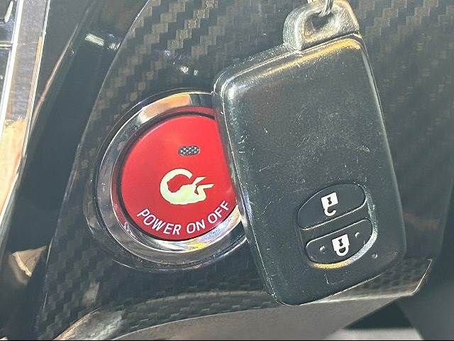 Toyota PRIUS 2014-11 22889-7