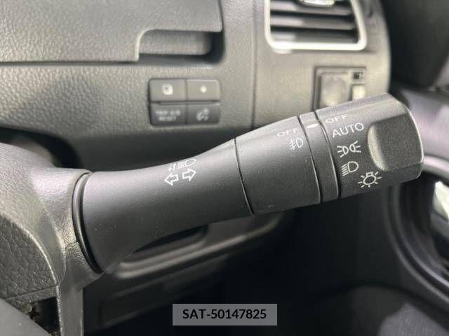 Nissan SERENA 2013-06 230806-7