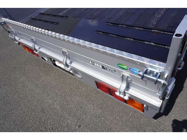 MITSUBISHI FUSO Fighter 2023-07 7550-18