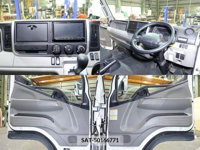 Mitsubishi CANTER 2017-05 302647-11