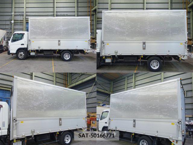 Mitsubishi CANTER 2017-05 302647-3