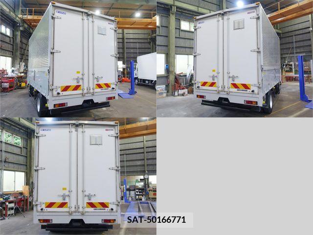 Mitsubishi CANTER 2017-05 302647-2