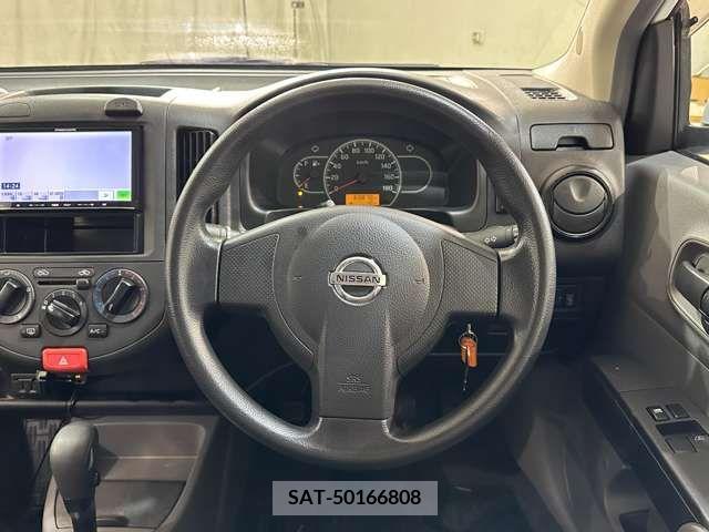 Nissan AD VAN 2015-05 333788-9
