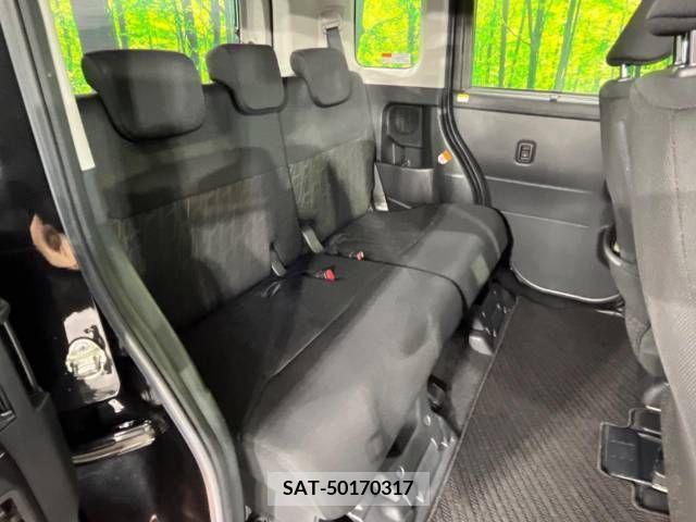 Toyota ROOMY 2019-04 221382-10