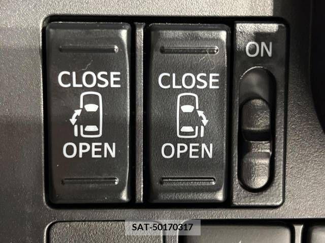 Toyota ROOMY 2019-04 221382-4