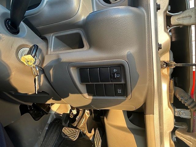 Suzuki EVERY 2016-09 24884-10