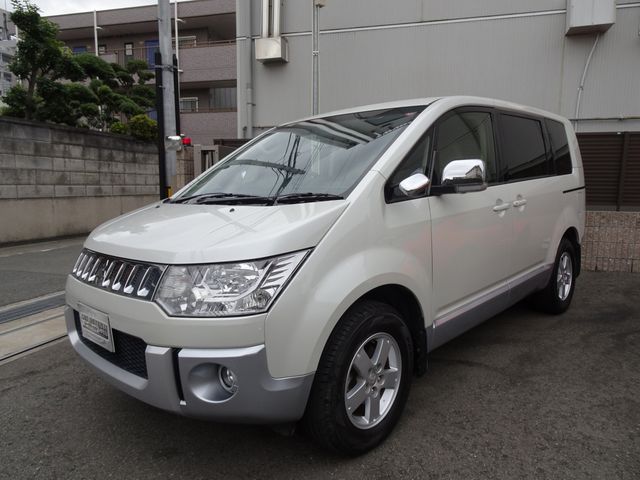 Mitsubishi DELICA D5 2016-02 183136-0