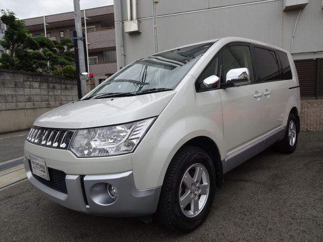Mitsubishi DELICA D5 2016-02 183136-1