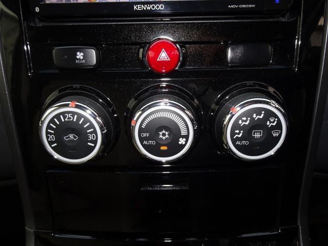 Mitsubishi DELICA D5 2016-02 183136-23