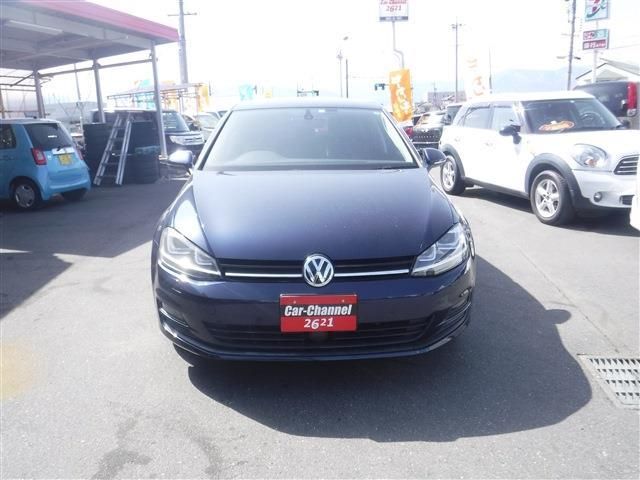 VolksWagen GOLF 2014-03 350-1