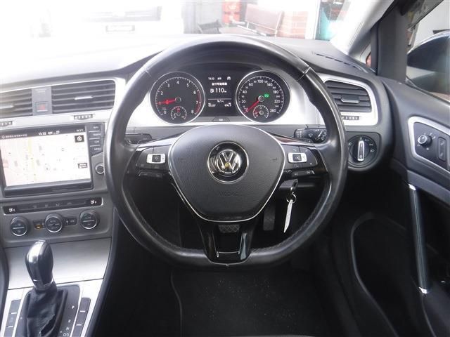 VolksWagen GOLF 2014-03 350-9