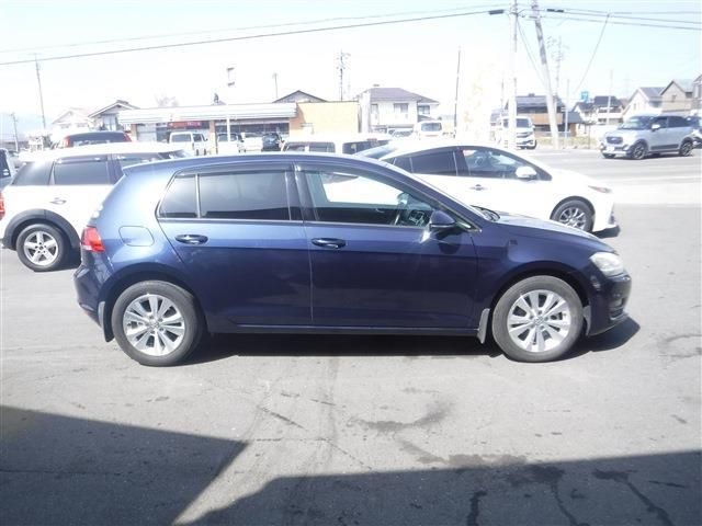 VolksWagen GOLF 2014-03 350-4
