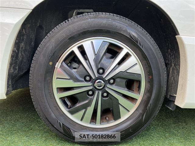 Nissan SERENA 2022-11 209488-16