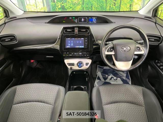 Toyota PRIUS 2018-10 281959-1