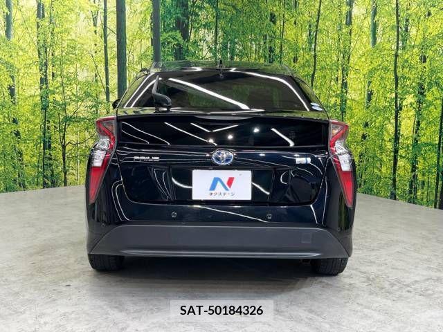 Toyota PRIUS 2018-10 281959-15