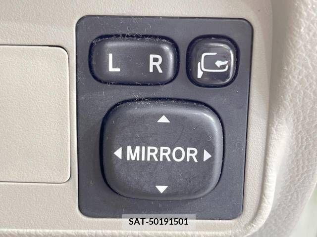 Toyota COROLLA AXIO 2012-01 384808-6